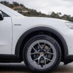 【画像】【試乗】EVのポルシェなんて……を根底から覆した！　カイエンElectricでさらなる運動性能を追求したポルシェの技術力に驚愕 〜 画像42