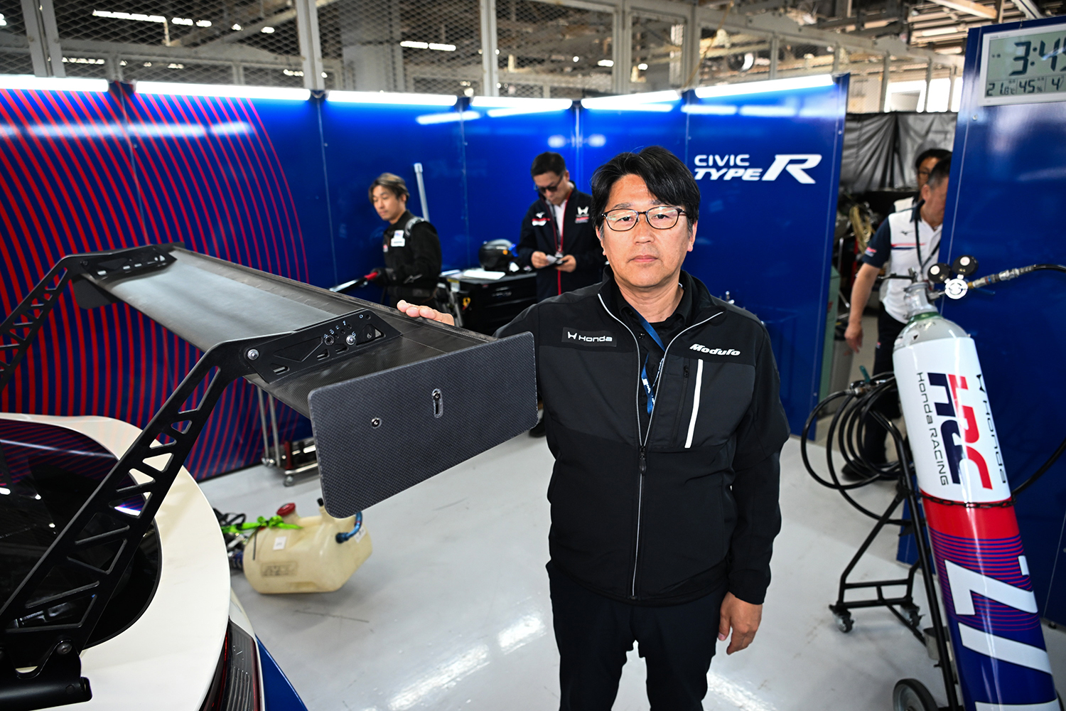 パーツ開発を手がけるホンダアクセスのエンジニアの清松邦人氏