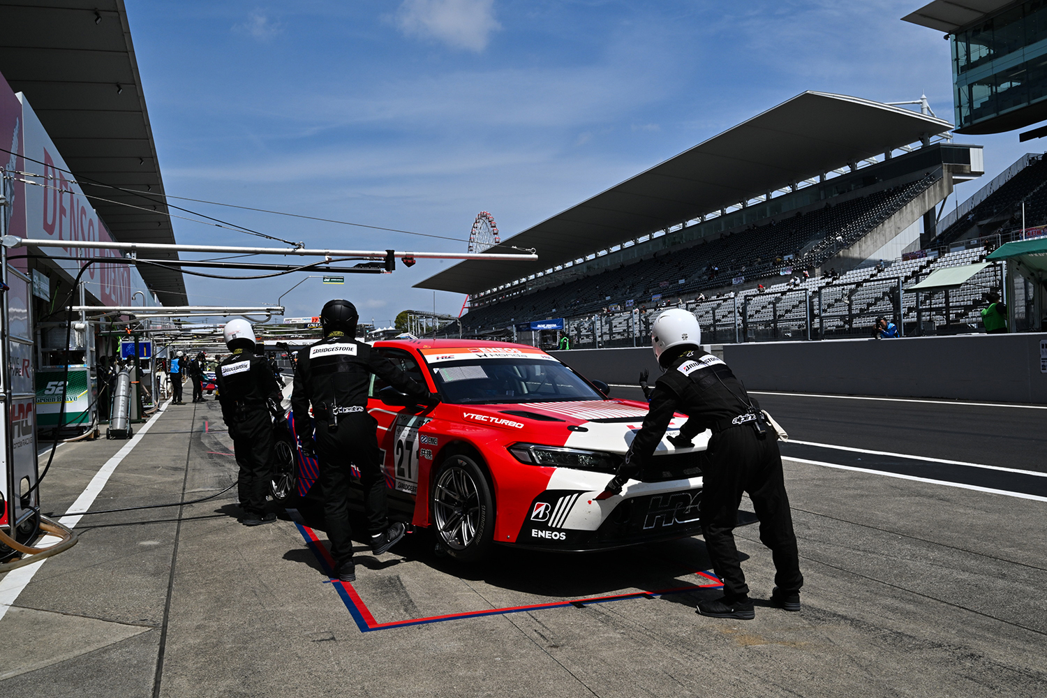 CIVIC TYPE R HRC Conceptの走行シーンのレースのワンシーン 〜 画像22