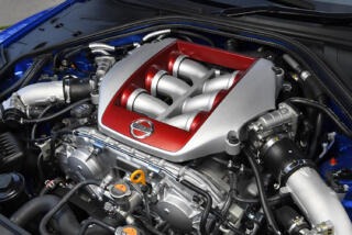 日産が5月6日を「V6の日」に制定した深いワケとは