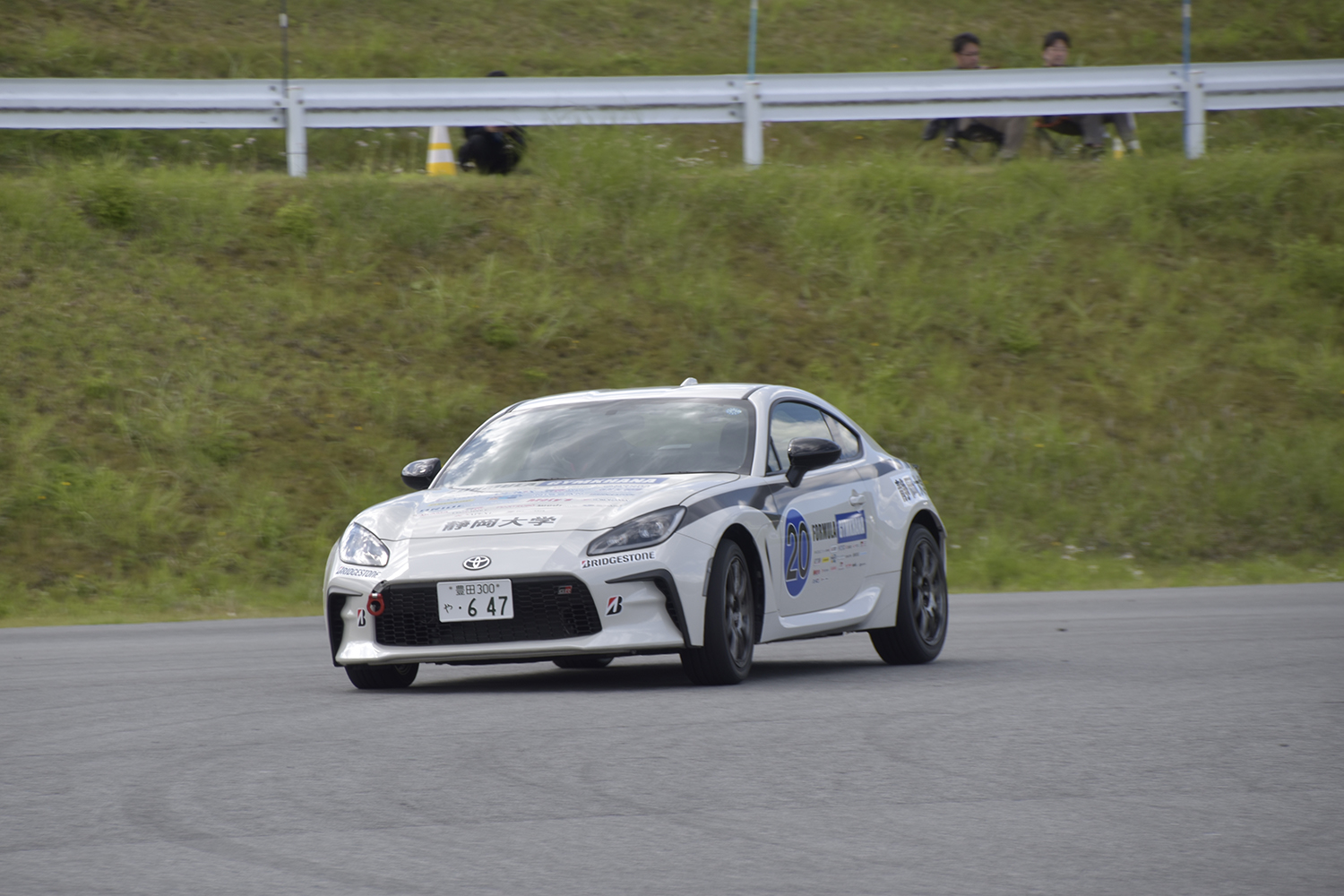 静岡大学自動車部の走行