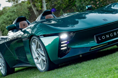 ガソリン車だって難しい１トン切りをEVスポーツが実現ってマジか！　イギリスで爆誕した「ロングボウ」の気になる中身