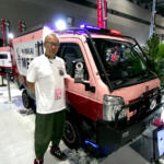 【画像】TVドラマ「TOKYO MER」に惚れ込んで劇中車を軽トラで再現！　オートメッセin愛知に緊急出動中【AMA2026】 〜 画像1