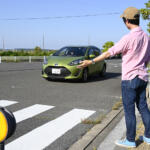 【画像】歩行者はいたけど渡ろうとしてなかったじゃん！　横断歩道で一時停止せずに警察に捕まったけどこれって違反なの？ 〜 画像1
