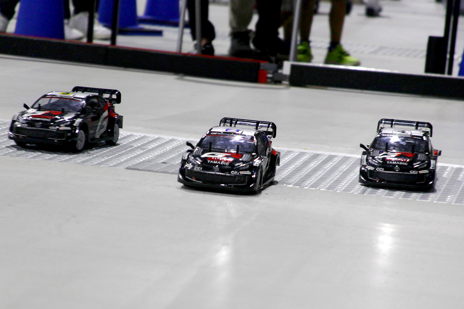 TOYOTA R/CクラブのRCカー体験