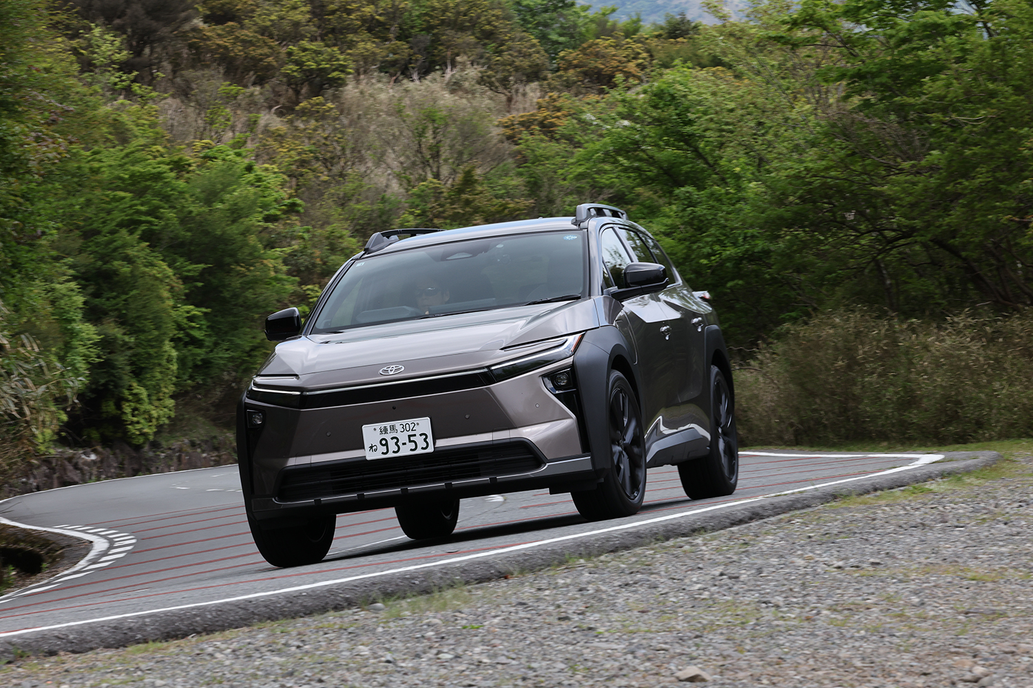トヨタ新型bZ4Xツーリングは「BEVを普通に選べる時代」を感じさせるSUVになっていた 〜 画像9
