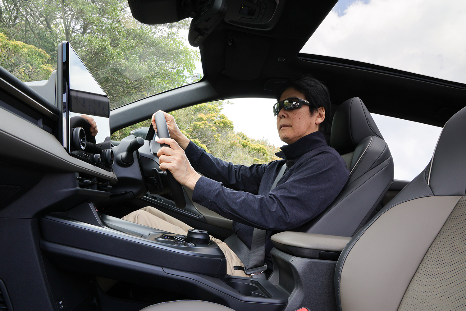 トヨタ新型bZ4Xツーリングは「BEVを普通に選べる時代」を感じさせるSUVになっていた 〜 画像28