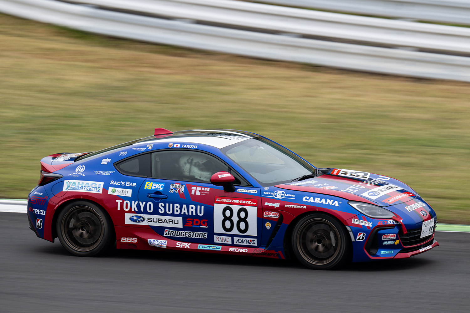 BRZ88号車の走行シーン