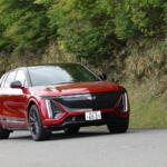 【画像】【試乗】乗ったらアメ車の固定観念が覆ること確実！　キャデラックのBEV SUV「リリックＶ」は速さも楽しさも文句なし 〜 画像8