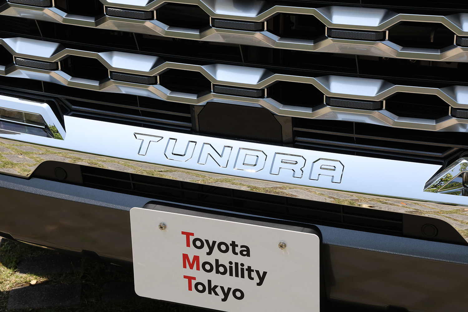 トヨタが日本導入した全長5.9mピックアップと７人乗ＳＵＶの正体 〜 画像25