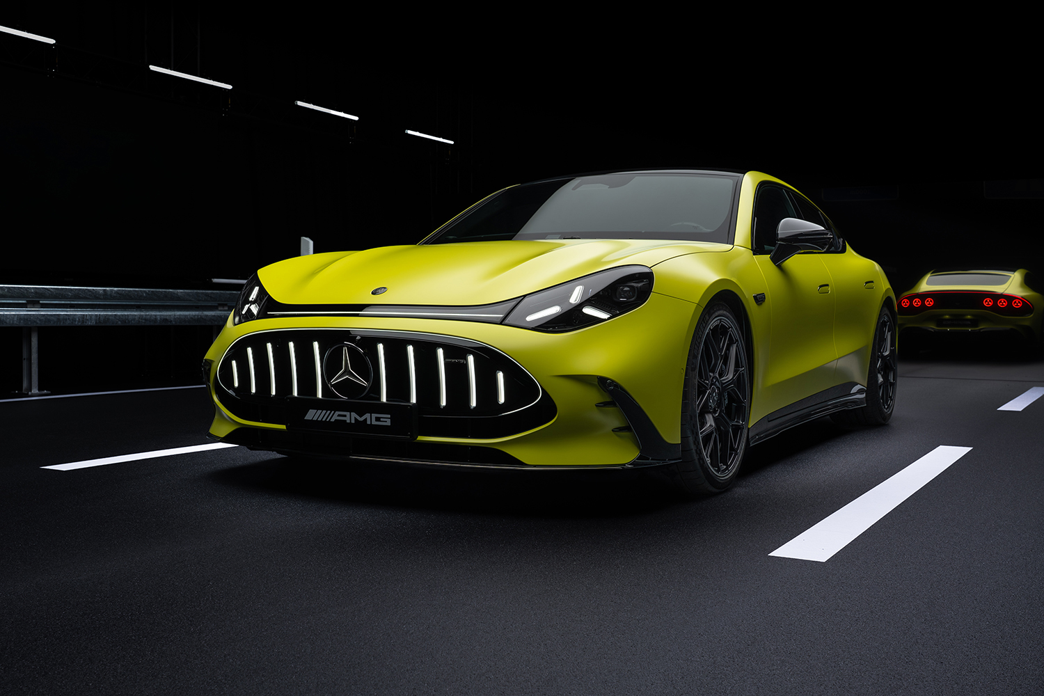 メルセデスAMGの新型GT 4ドアクーペが怪物ＥＶになっていた 〜 画像1