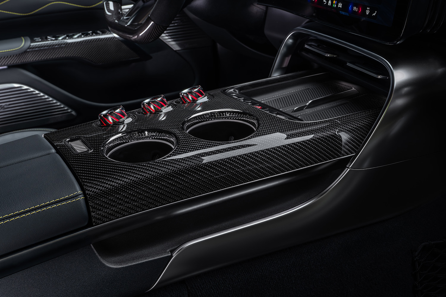 メルセデスAMGの新型GT 4ドアクーペが怪物ＥＶになっていた 〜 画像19