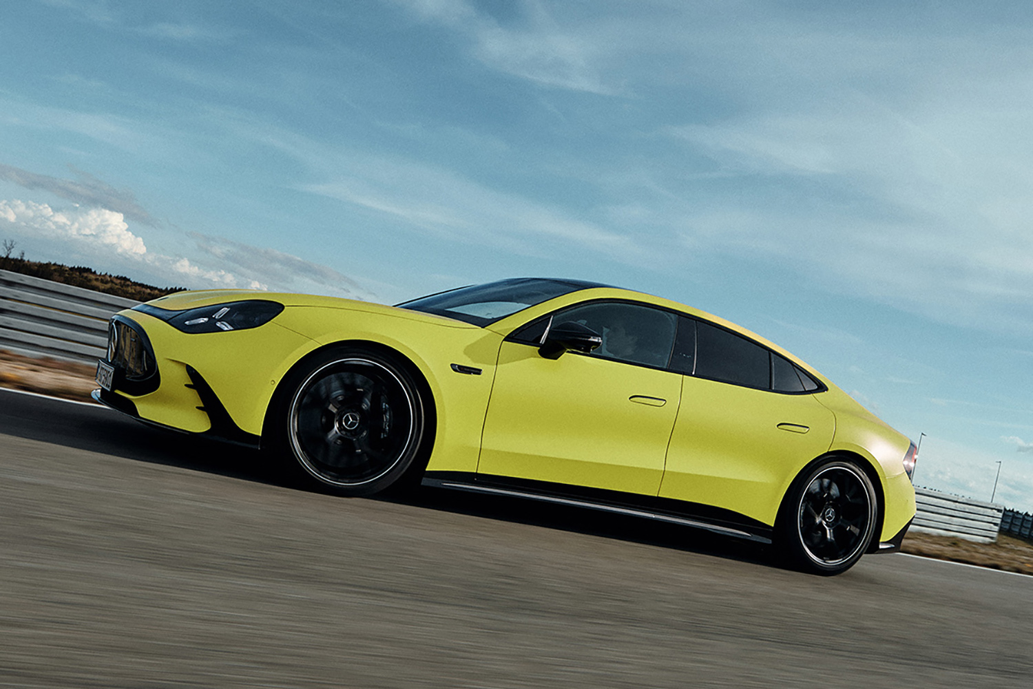 メルセデスAMGの新型GT 4ドアクーペが怪物ＥＶになっていた 〜 画像26