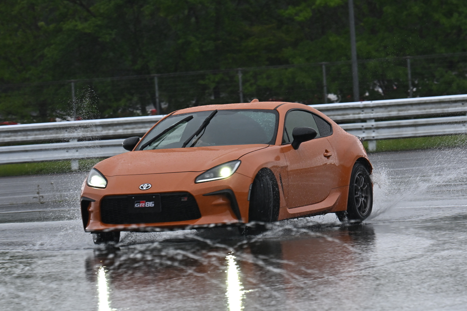 編集部員がGRドライビングエクスペリエンスに挑戦‼︎