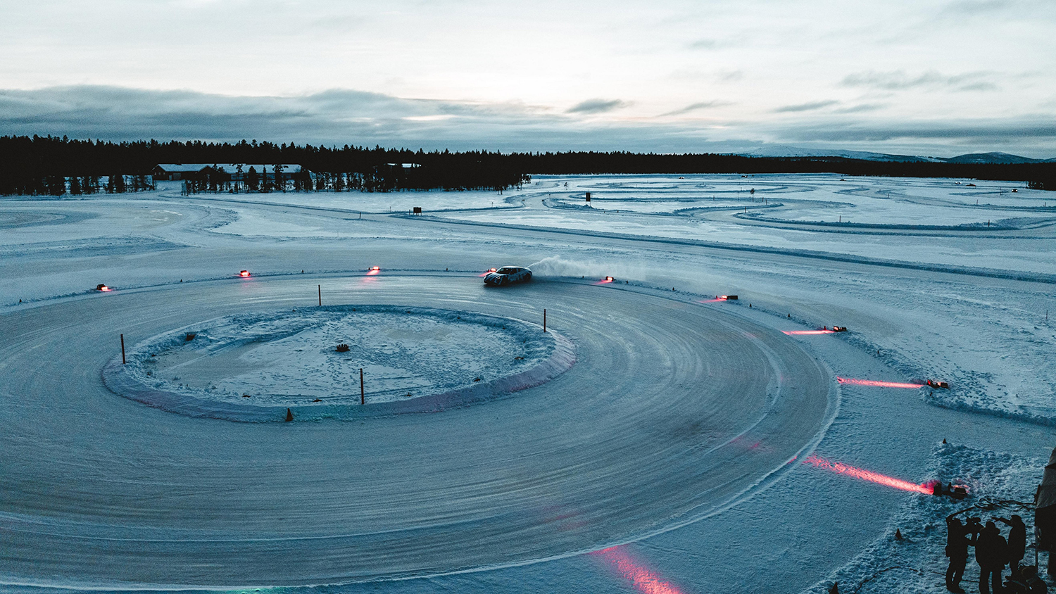 ポルシェの氷上トラック 〜 画像15