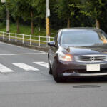 【画像】「対応車線の左折車も連なってるし……隙間で右折！」は反則金アリの立派な違反!!　今一度確かめたい「右折」のルール 〜 画像3