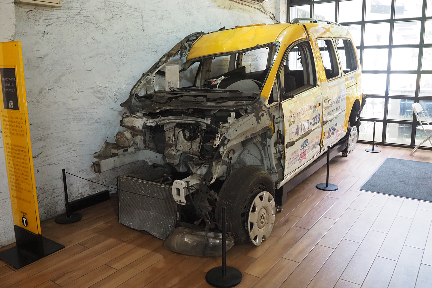 計程車（タクシー）博物館に展示された事故車のタクシー 〜 画像6