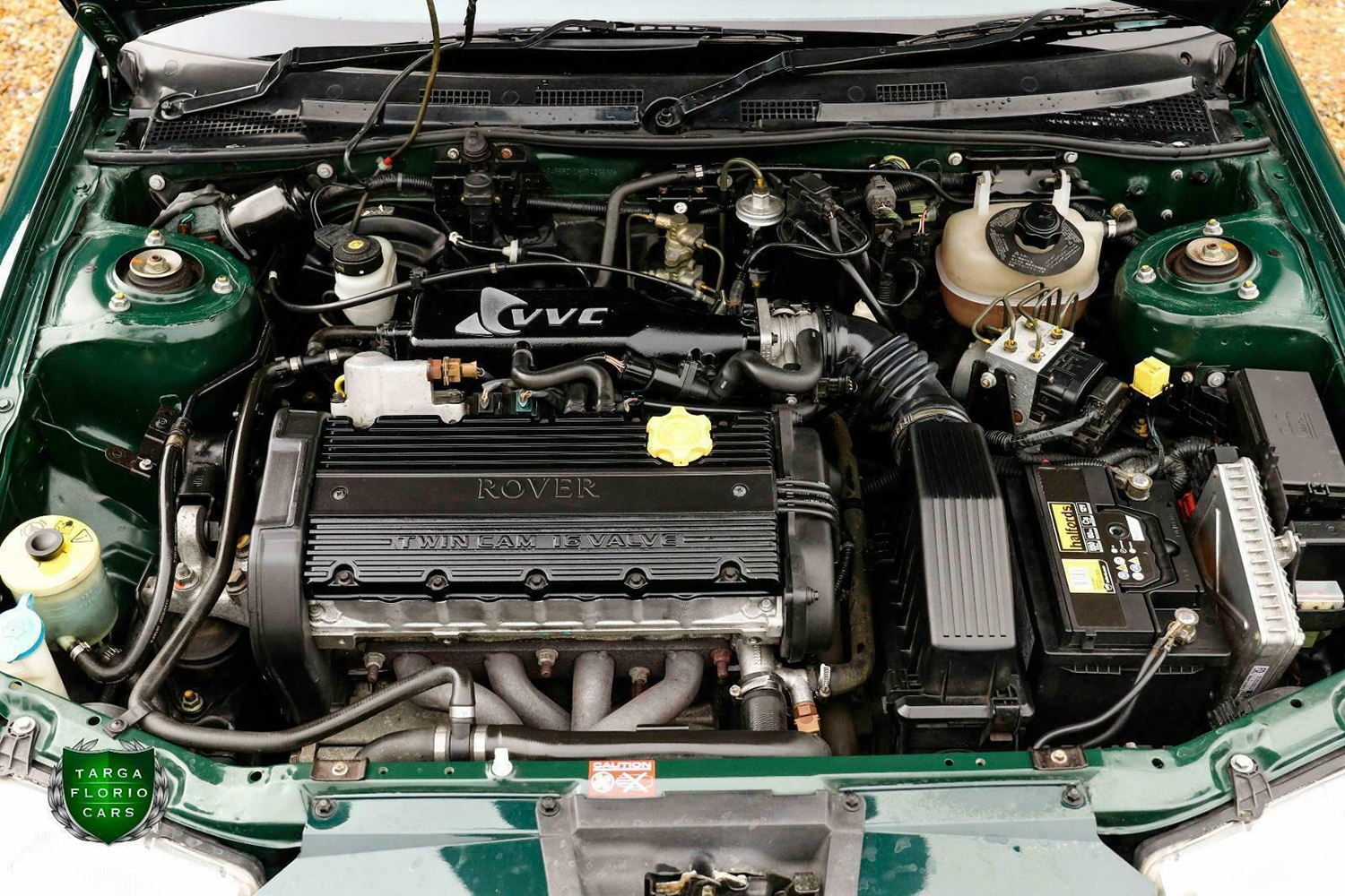 ローバー200 BRMのエンジンルーム