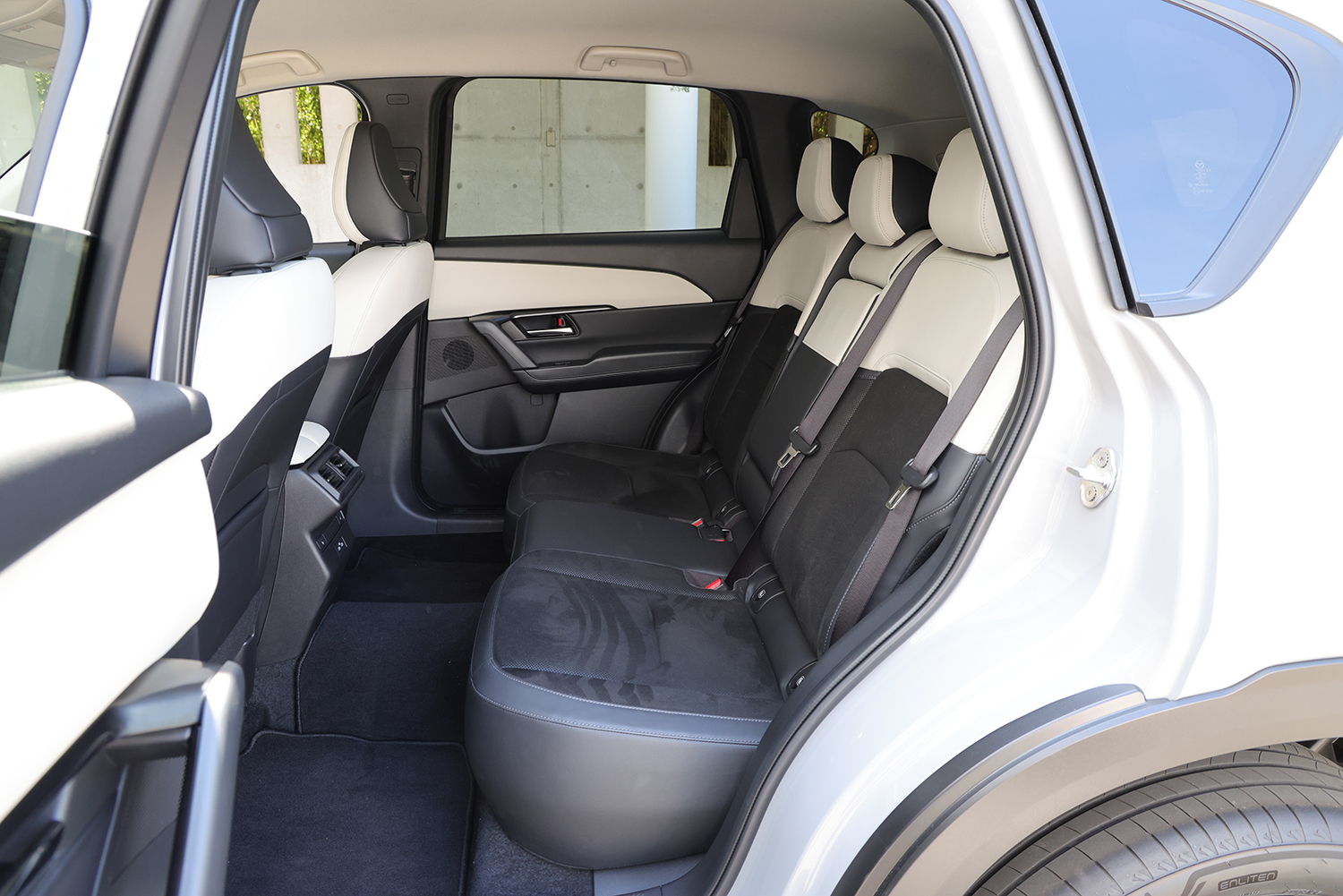 新型CX-5のリヤシート