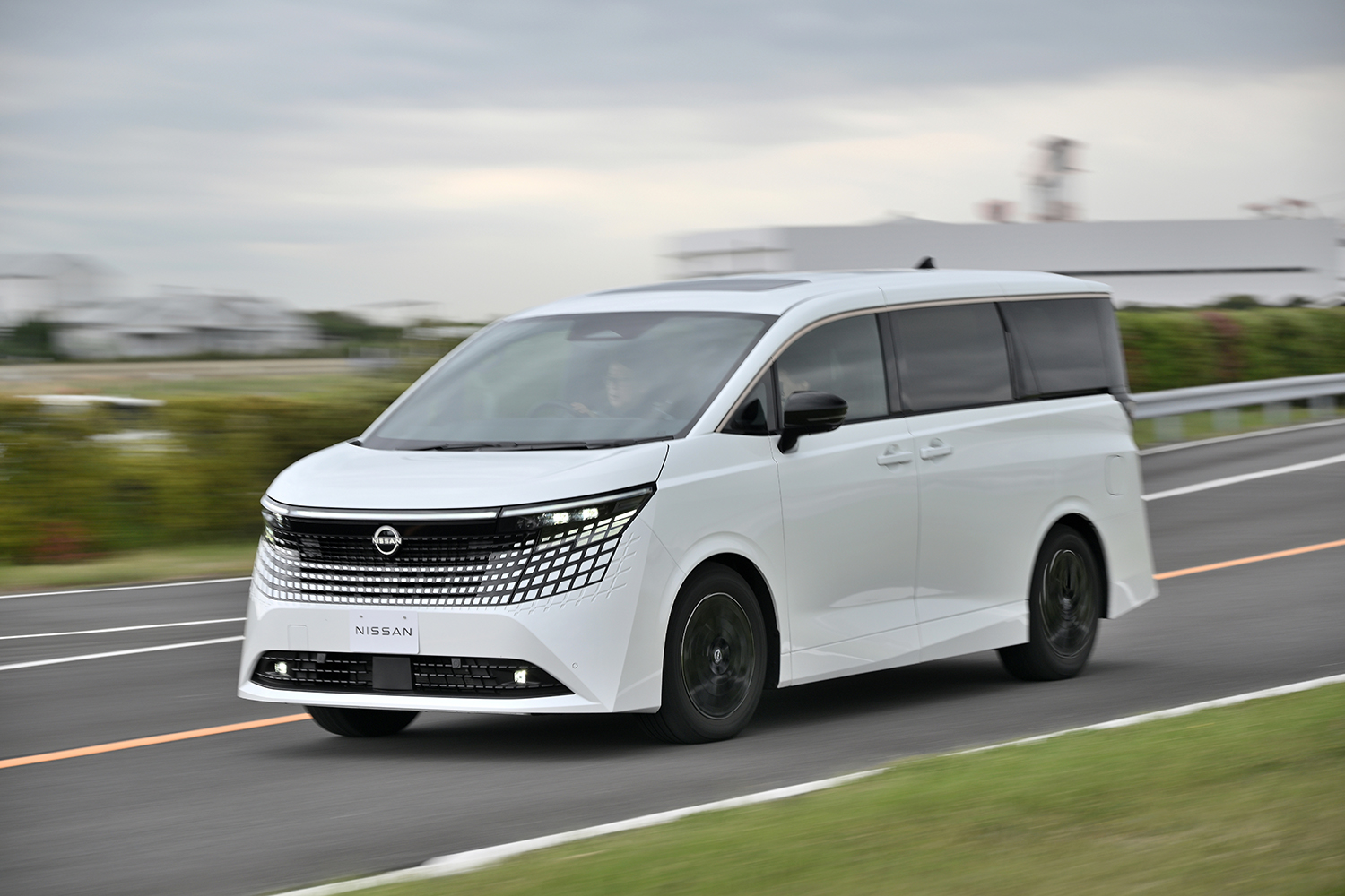 新型エルグランドの先行試乗 〜 画像65