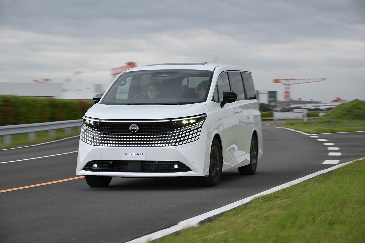 新型エルグランドの先行試乗 〜 画像82