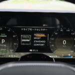 【画像】【試乗】新型エルグランドの「打倒アルファード」の答えがこれだ！　驚異のトルク500Nmと圧倒的静粛性の一方で「課題」も見えた 〜 画像41