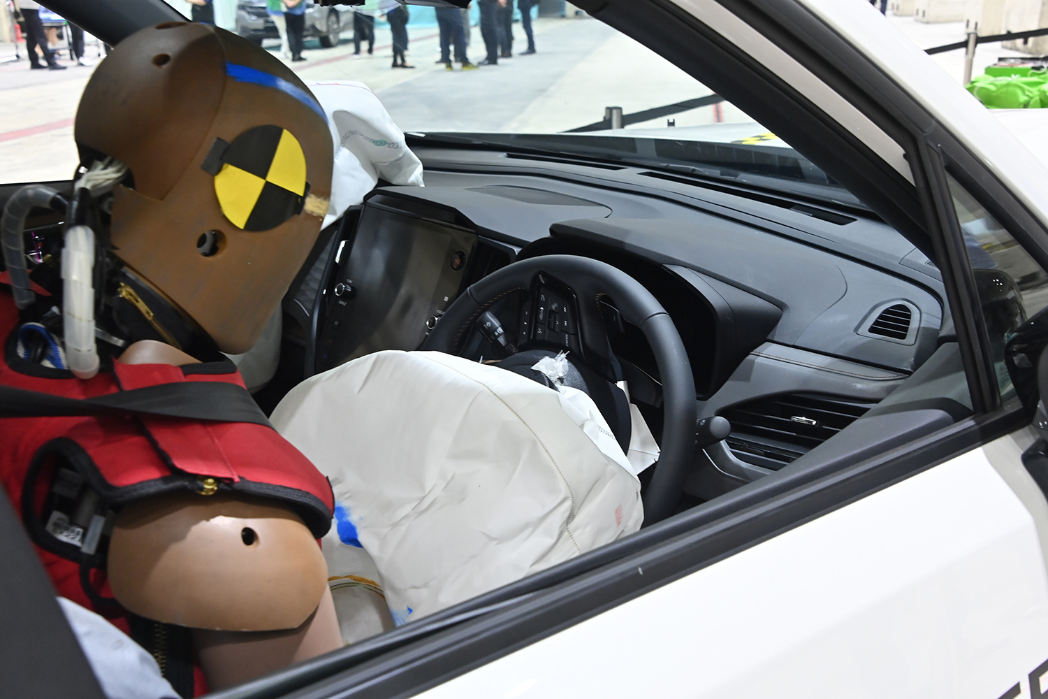 フォレスターが「自動車安全性能2025ファイブスター大賞」を受賞した裏側にスバルの技術力を見た 〜 画像36