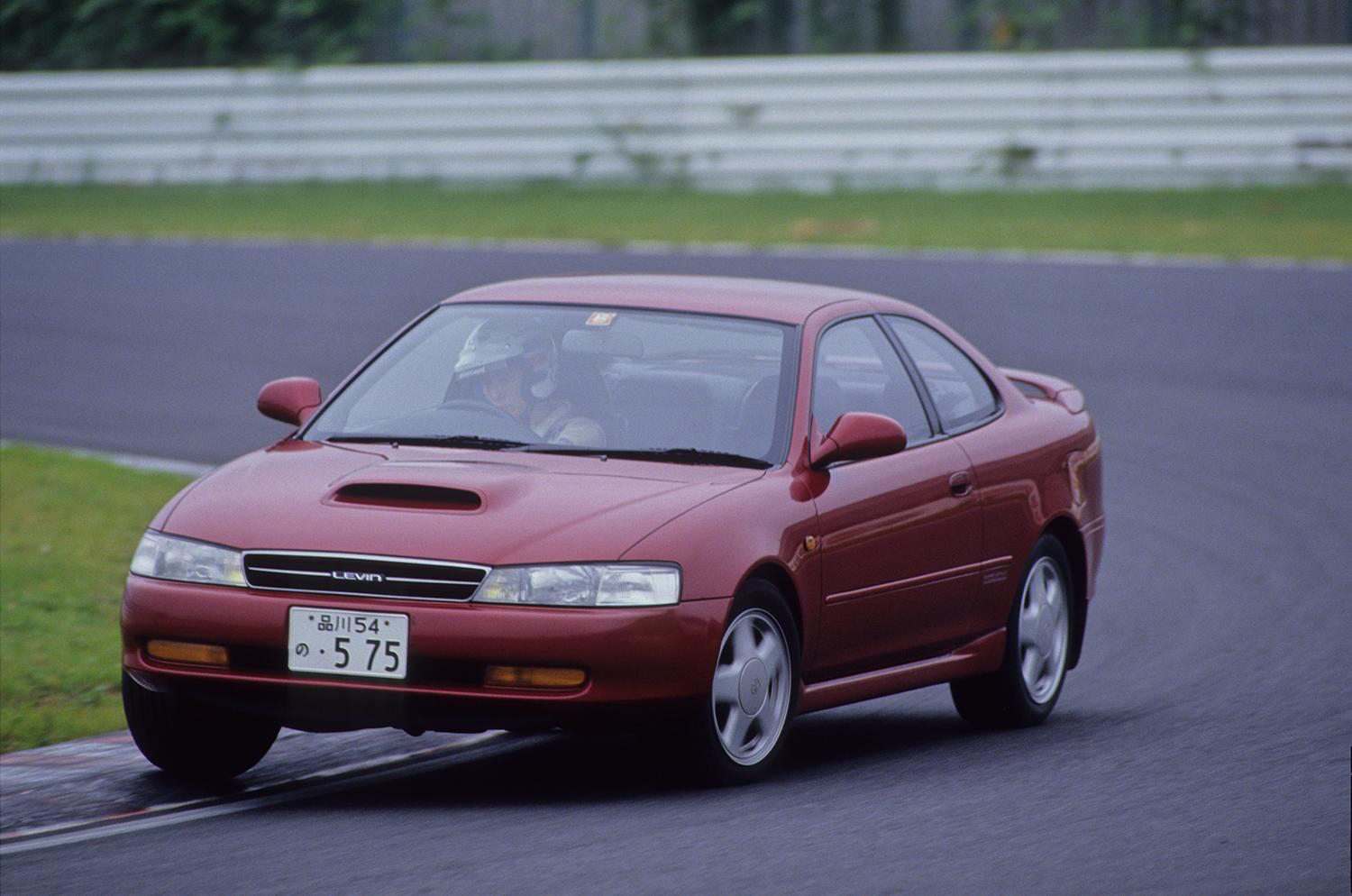 トヨタ・カローラ レビン（AE101）