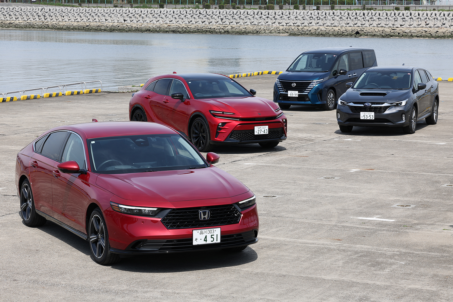 国産メーカー数社の車両イメージ
