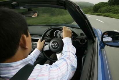 自分じゃ「運転が上手い」と思ってるからなおのことタチが悪い！　トラックドライバーが語る「じつは運転下手」な「実力過信ドライバー」とは