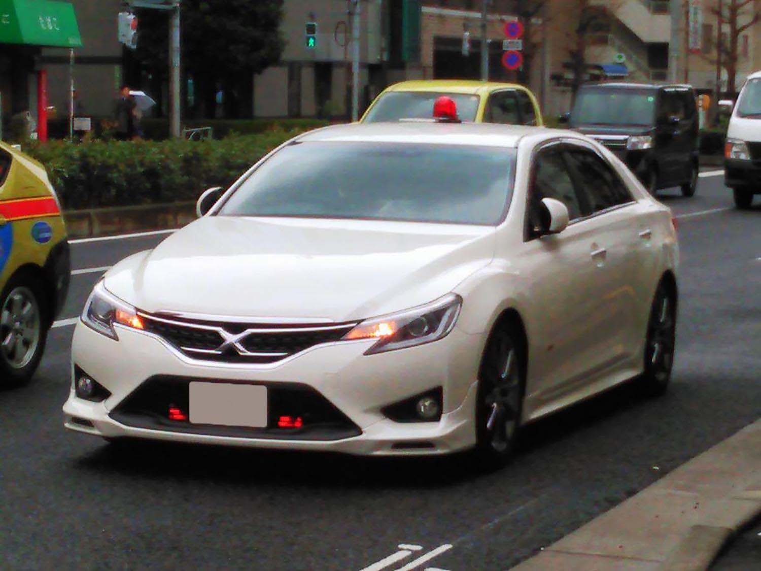 トヨタ・マークX＋Mの覆面車両 〜 画像9