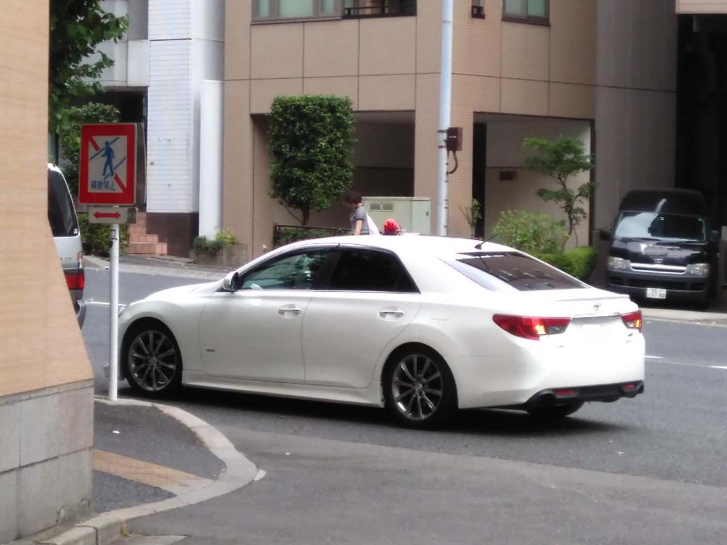 トヨタ・マークX＋Mの覆面車両 〜 画像10