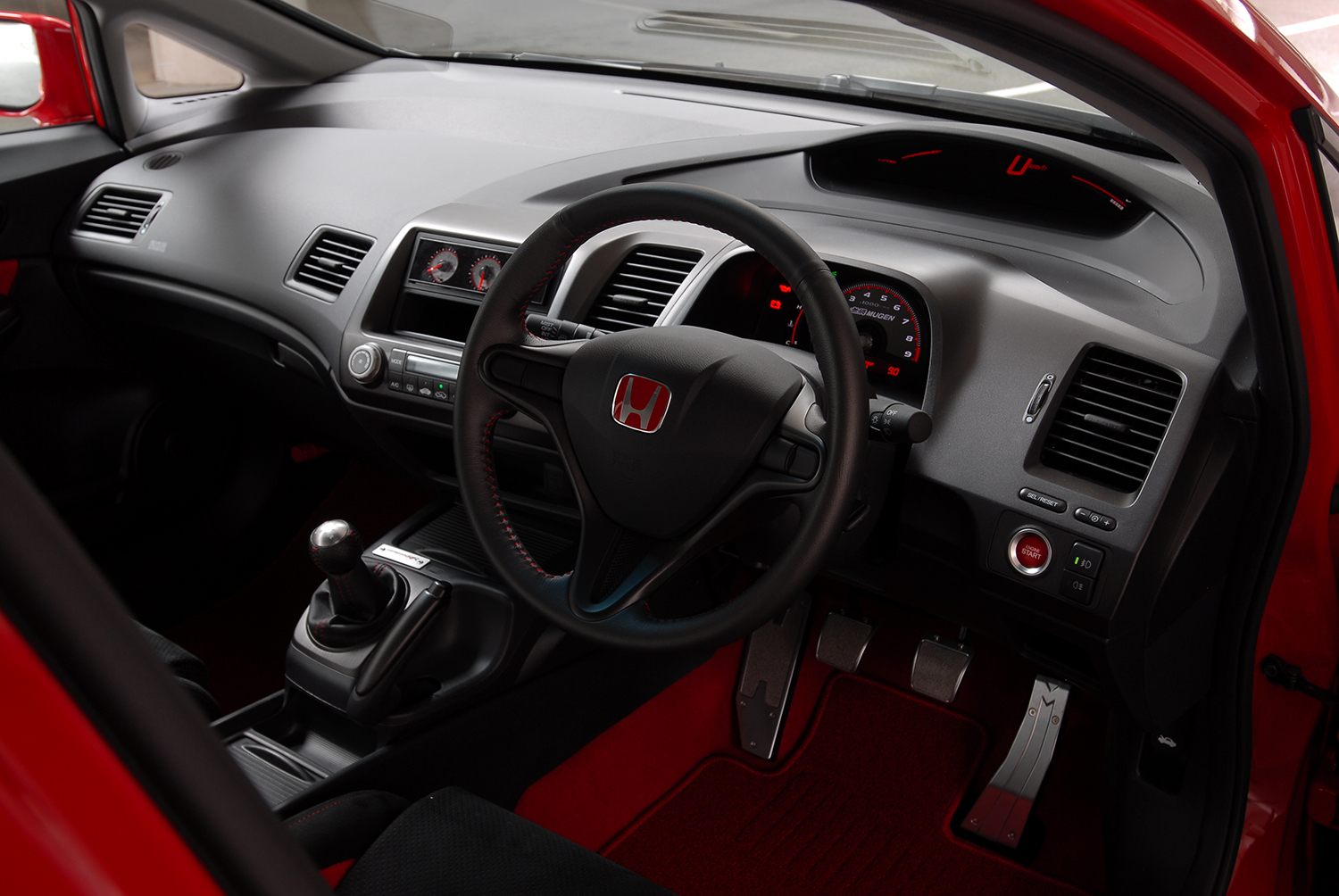 「シビック MUGEN RR」はタイプRを超えた究極のRだった 〜 画像11
