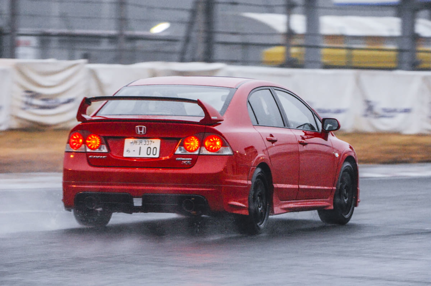 「シビック MUGEN RR」はタイプRを超えた究極のRだった 〜 画像16