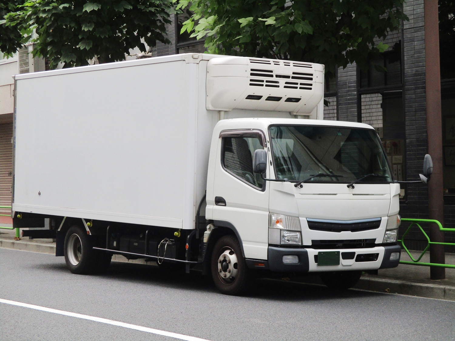 冷凍トラックのイメージ