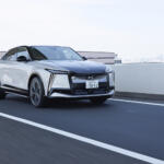 【画像】【試乗】世界のどこにもライバル不在の「我が道」っぷり！　これがフランスの高級車「DS N°8」だ!! 〜 画像1
