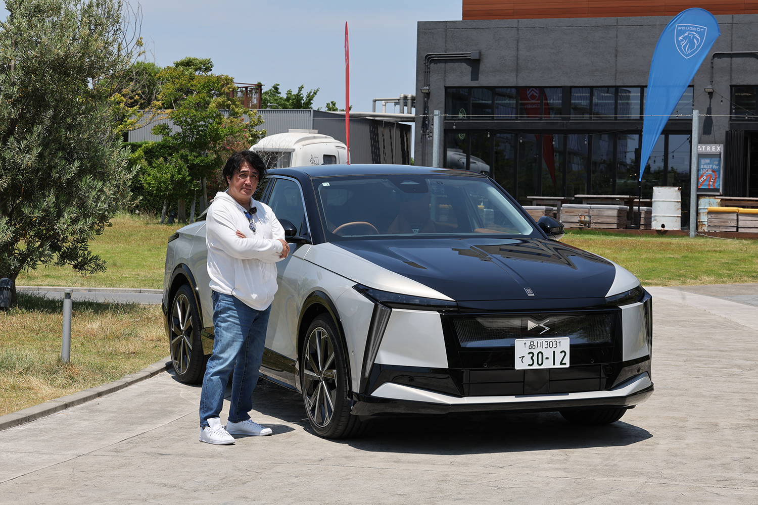 DS N°8と嶋田智之さん