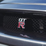R34GT-Rが海外にて8000万円オーバーで落札！　いくらなんでも異常な気がする……なんでここまで高くなる？