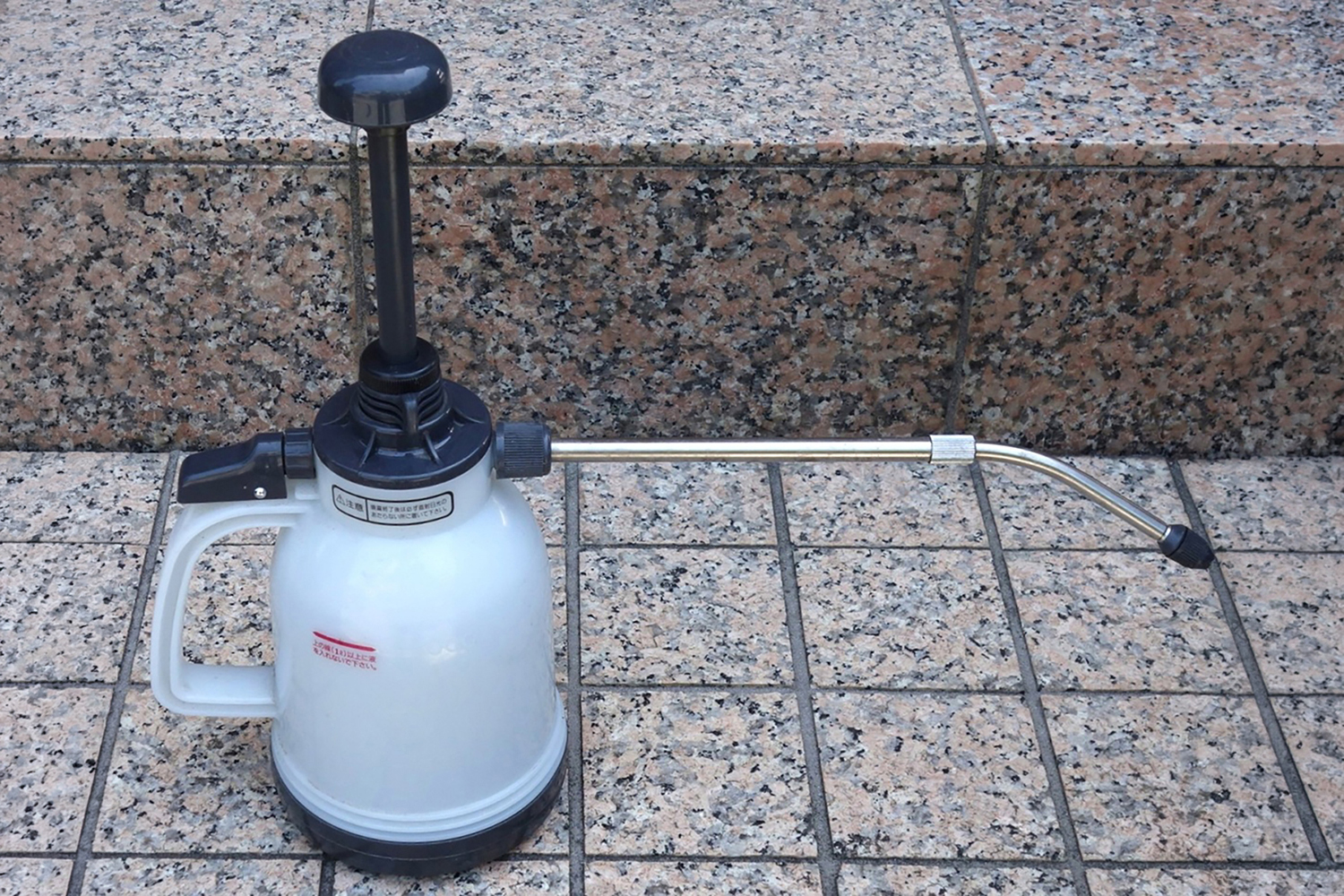 加圧ポンプ式の噴霧器