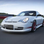【画像】2003年に誕生したポルシェの歴史を変える偉大なる１台！　速さ命で生まれた「911 GT3 RS」 〜 画像2