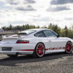 【画像】2003年に誕生したポルシェの歴史を変える偉大なる１台！　速さ命で生まれた「911 GT3 RS」 〜 画像14