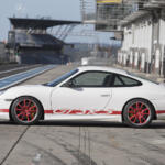 【画像】2003年に誕生したポルシェの歴史を変える偉大なる１台！　速さ命で生まれた「911 GT3 RS」 〜 画像20