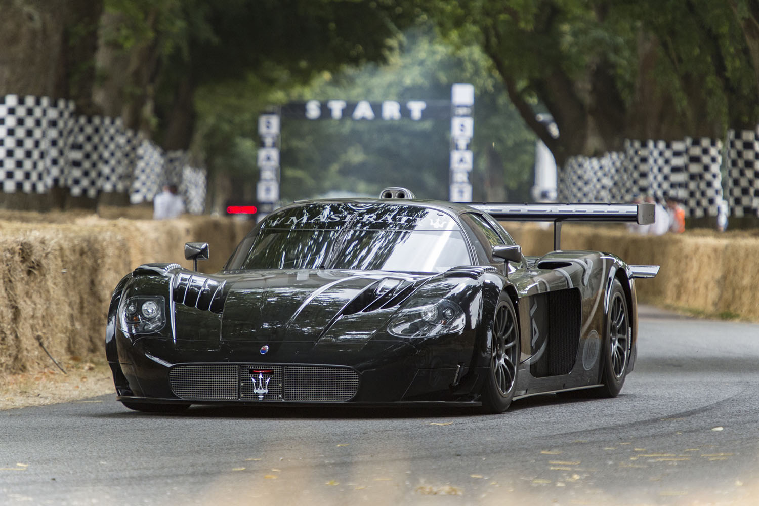 「マセラティMC12」はフェラーリが叶えられなかった夢を実現したスーパーカーだった【21世紀スーパーカーFILE #030】 〜 画像10