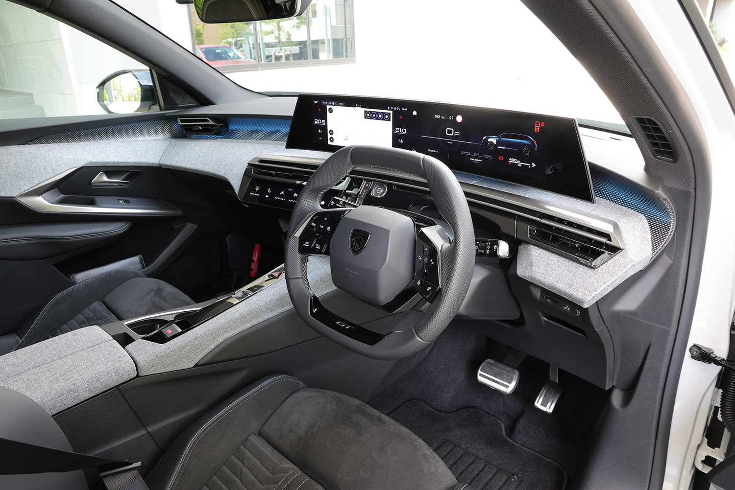 新型プジョー5008はスタイルも実用性も走りも諦めない7人乗りSUVだった 〜 画像13