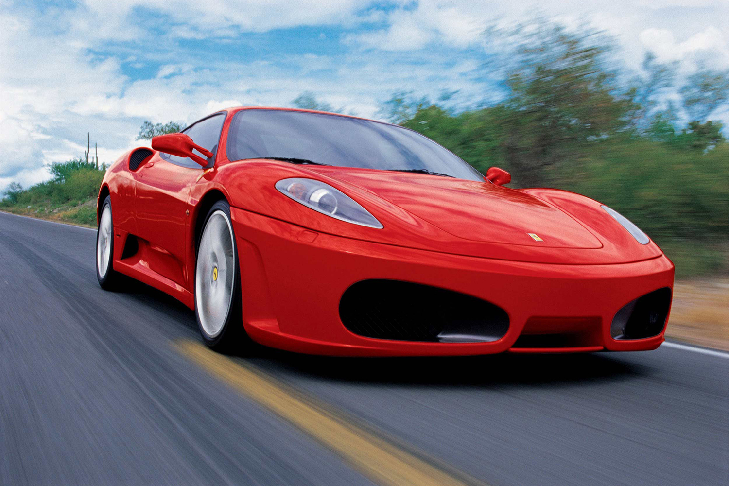 フェラーリF430の走行シーン
