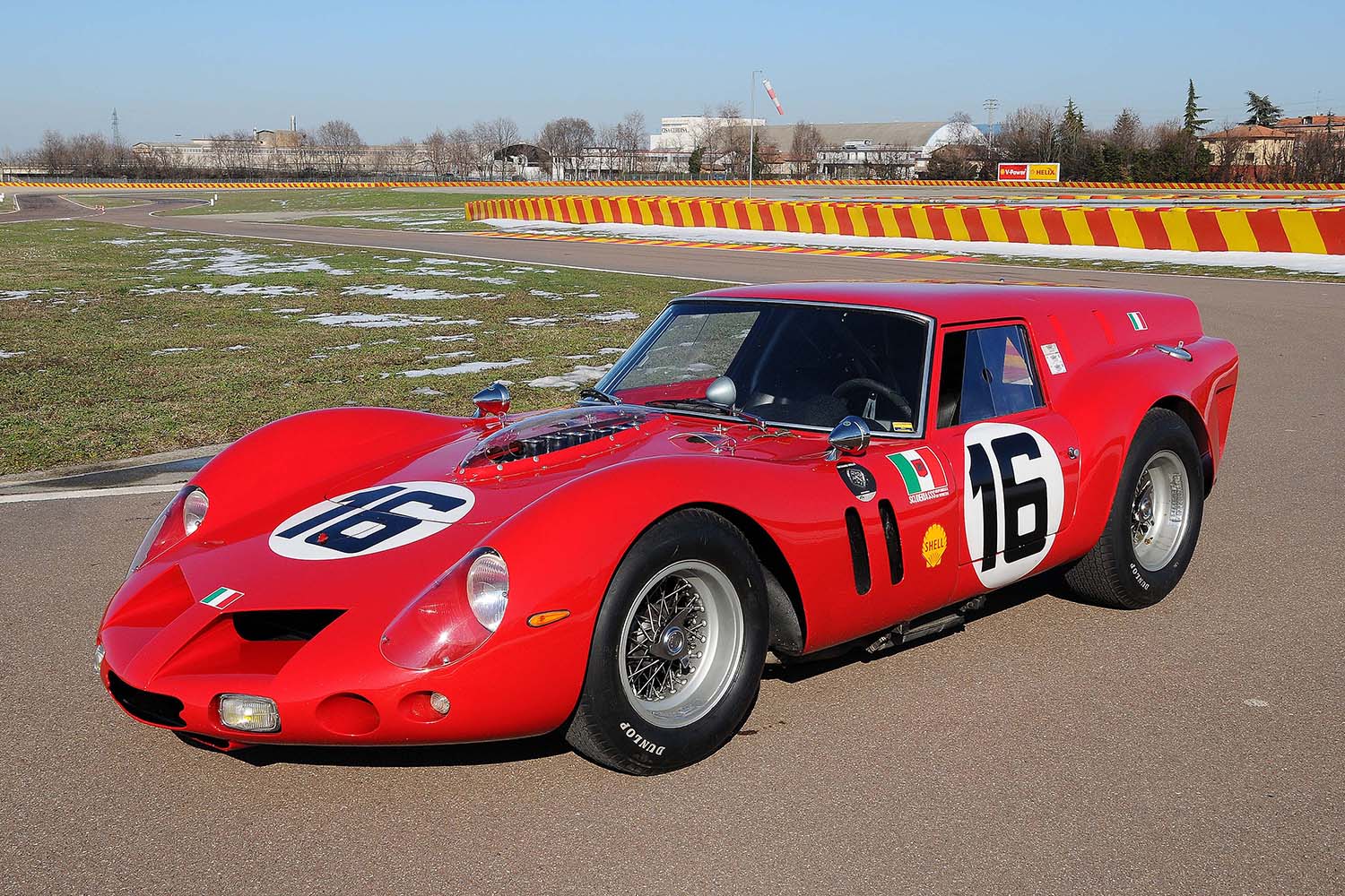 フェラーリ250GT SWB ブレッドバンのフロントスタイリング