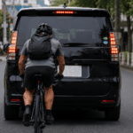 【画像】自転車での「あおり運転」も違反になる！　ベルを鳴らしまくったり蛇行したりビタ付けすると最悪50万円以下の罰金!! 〜 画像2