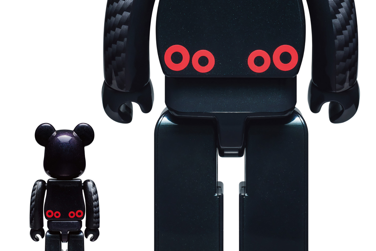 日産と「BE@RBRICK（ベアブリック）」とのコラボレーションモデル「NISSAN GT-R BE@RBRICK 100% & 400%」