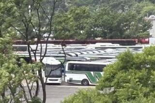100台超が留め置かれたEVMJ車両が静かに解体を待っていた