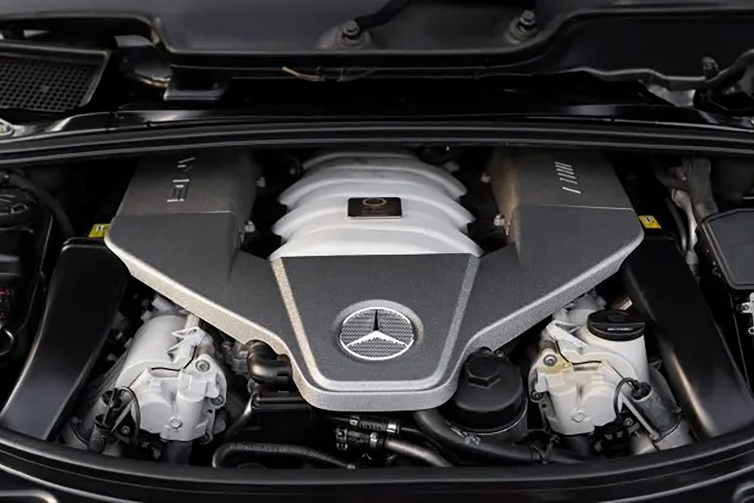 メルセデス・ベンツR63 AMGのエンジン 〜 画像13
